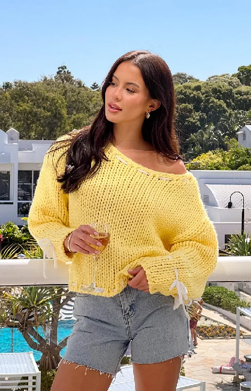 Extra-Large Knitted Crewneck SweatersBea Yellow Sweater